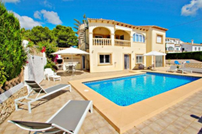 Sol Mar - sea view holiday home with private pool in Benissa